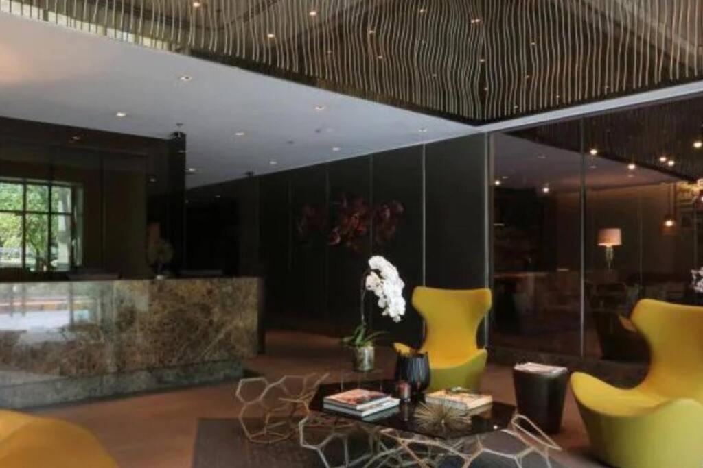 Kl Tower Studio Legazpi Village, Makati Near Greenbelt & Aim Makati Манила Екстериор снимка