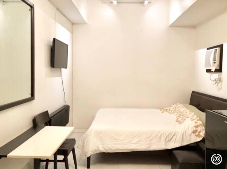 Kl Tower Studio Legazpi Village, Makati Near Greenbelt & Aim Makati Манила Екстериор снимка
